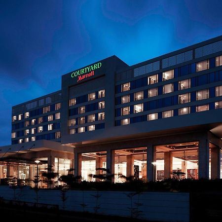 Courtyard By Marriott Pune Chākan Екстериор снимка