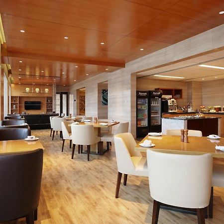 Courtyard By Marriott Pune Chākan Екстериор снимка