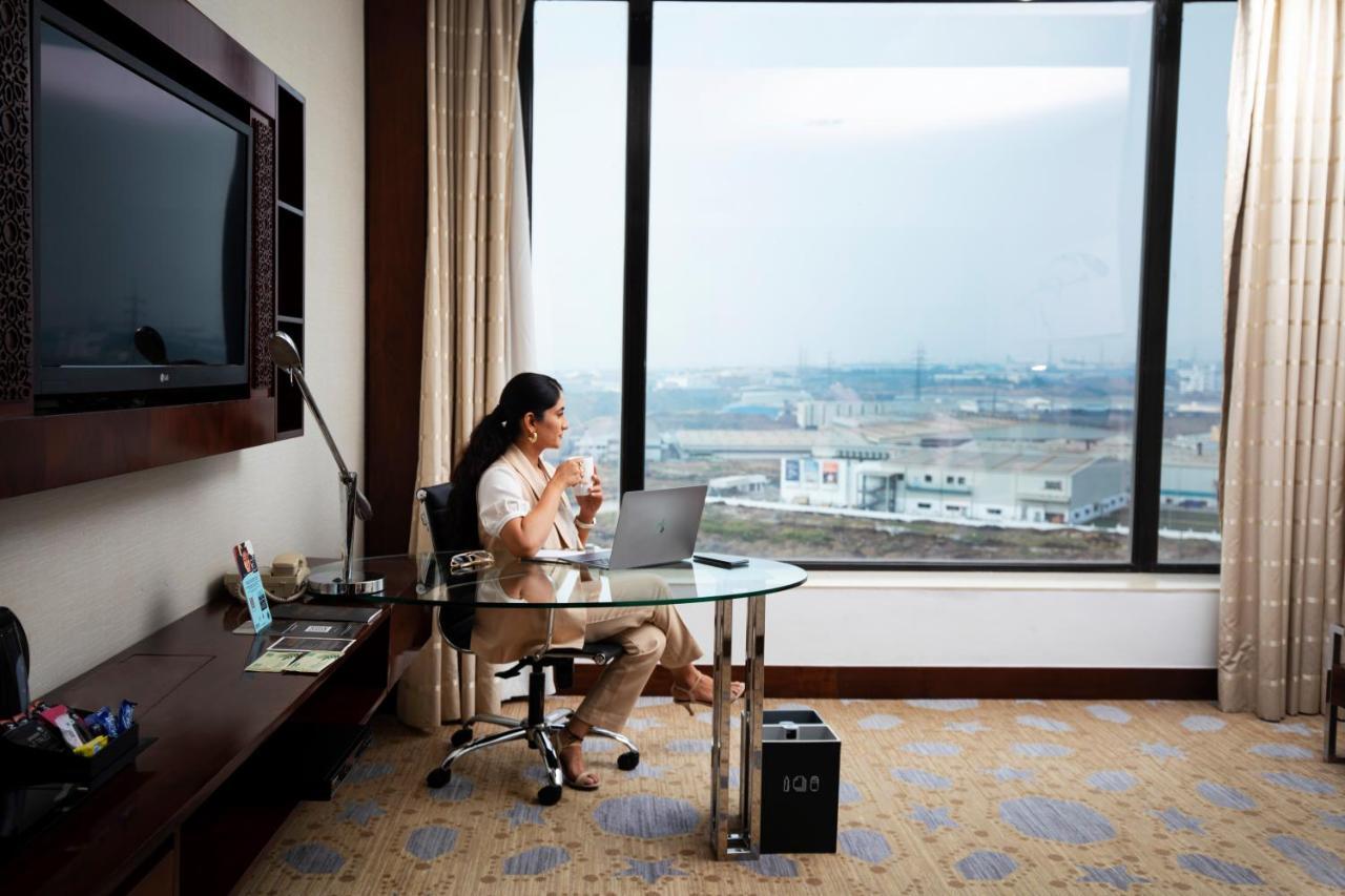 Courtyard By Marriott Pune Chākan Екстериор снимка