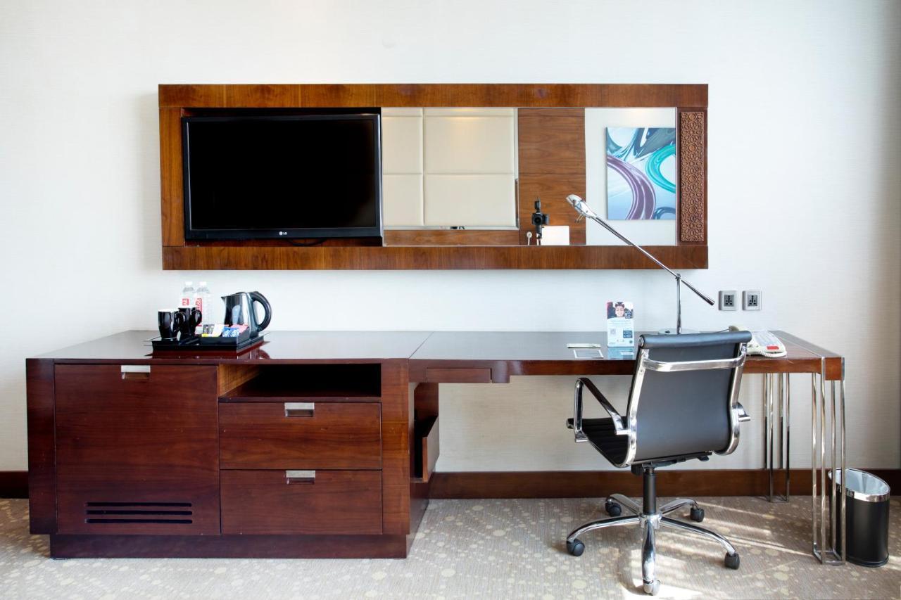 Courtyard By Marriott Pune Chākan Екстериор снимка