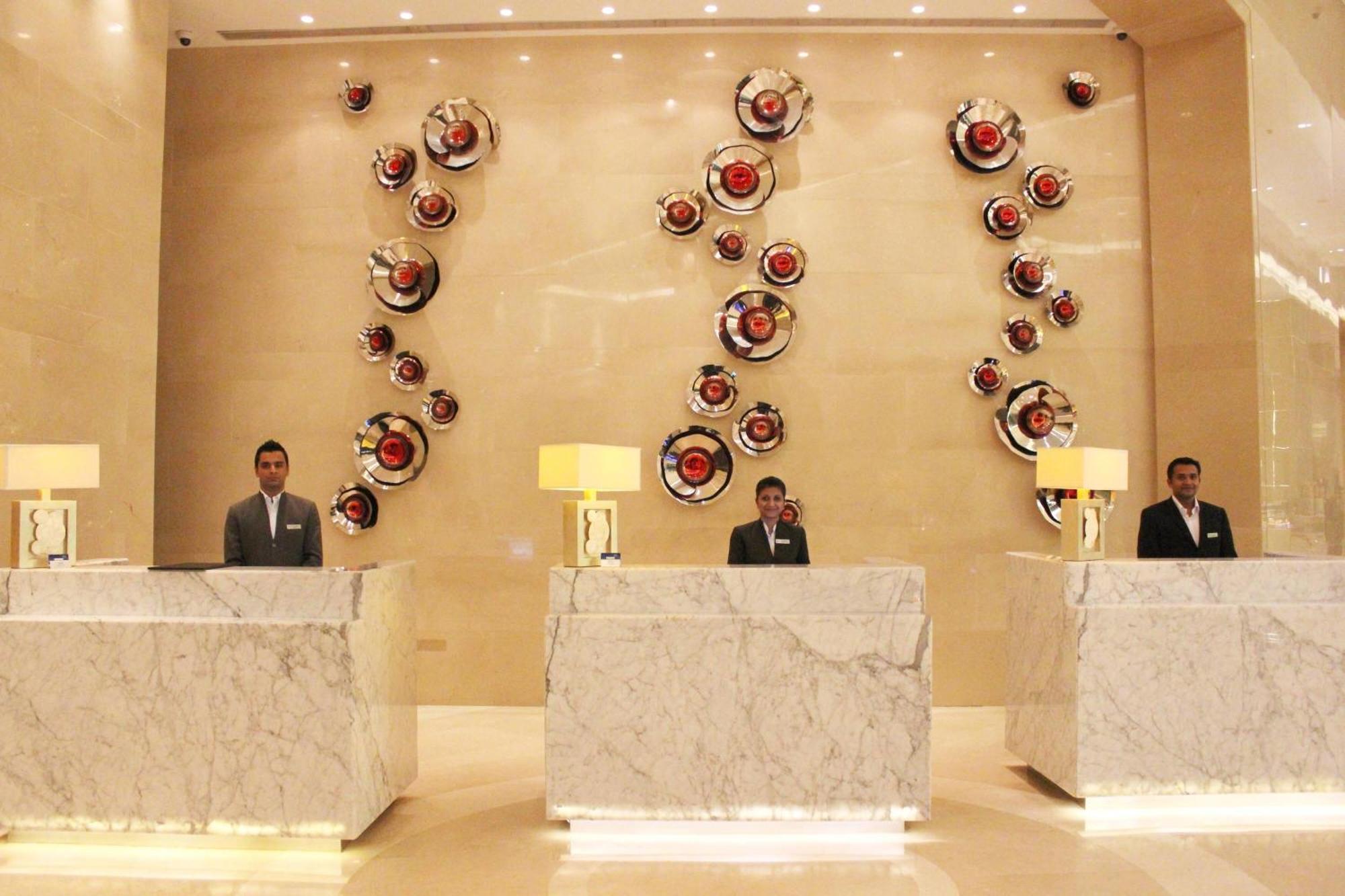 Courtyard By Marriott Pune Chākan Екстериор снимка