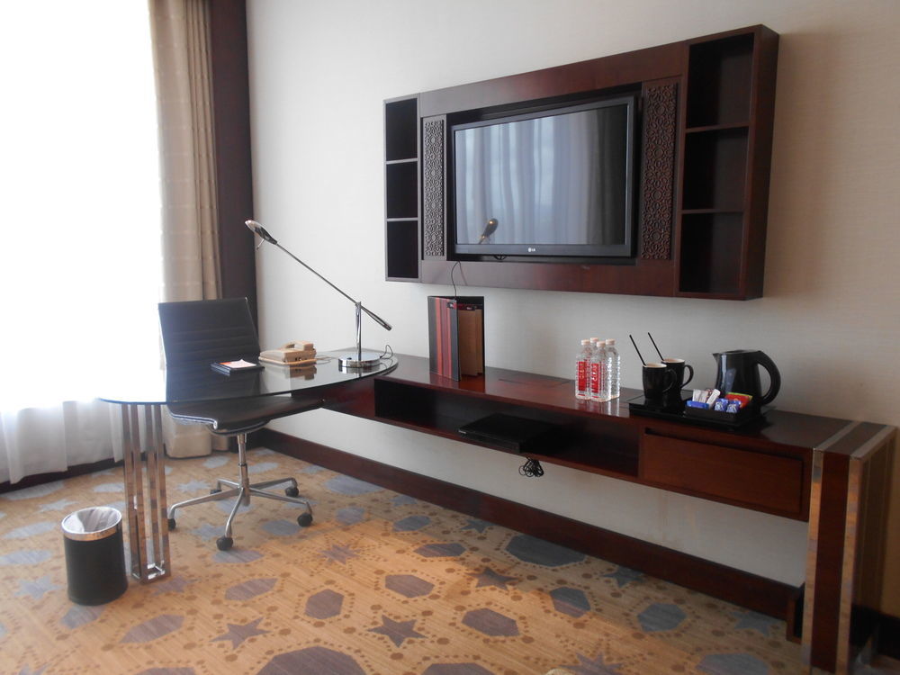Courtyard By Marriott Pune Chākan Екстериор снимка
